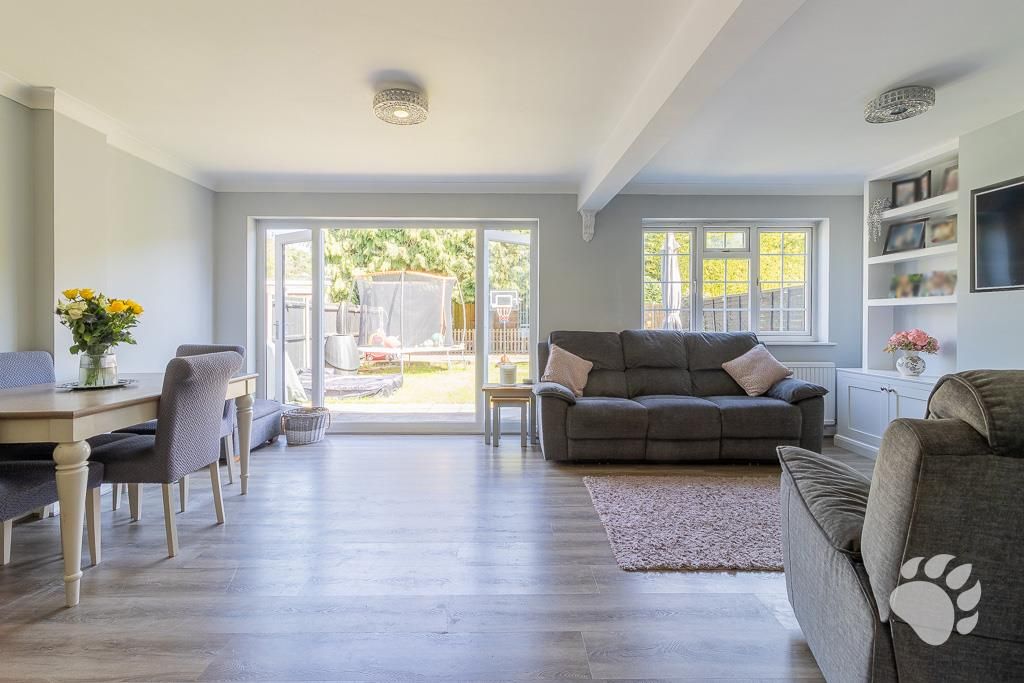 Property photo 3 of 24 Lounge/Diner