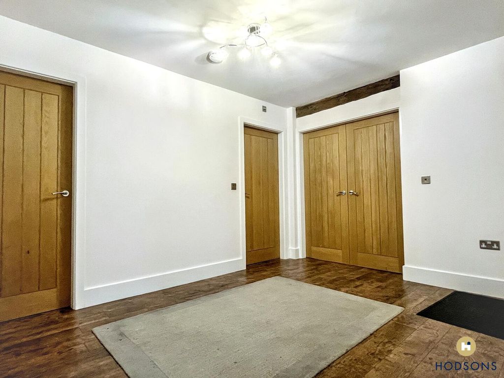 Property photo 2 of 29 Hallway