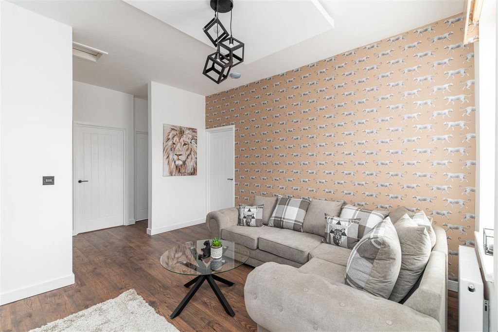 Property photo 3 of 18 Edit-1437.Jpg