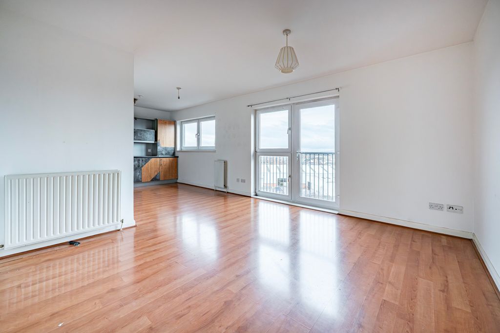 Property photo 3 of 29