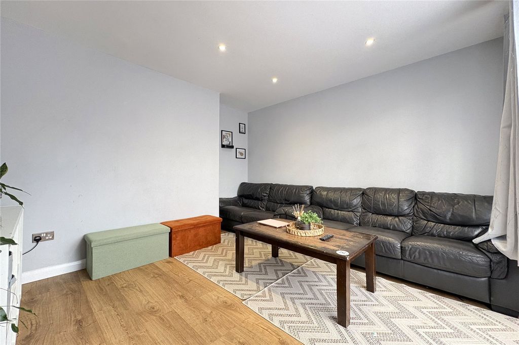 Property photo 3 of 12 Picture No. 08