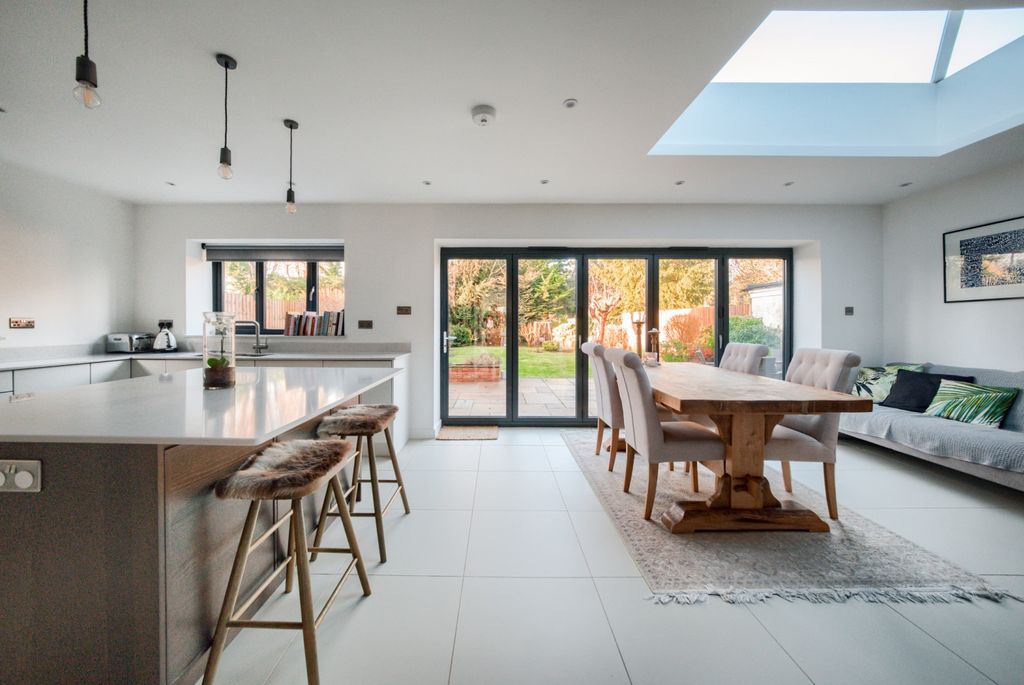 Property photo 3 of 30 Xt5A5716-Hdr(3)