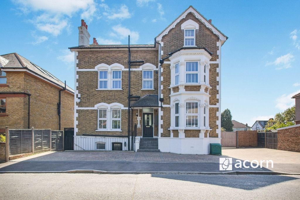 Property photo 2 of 10 External