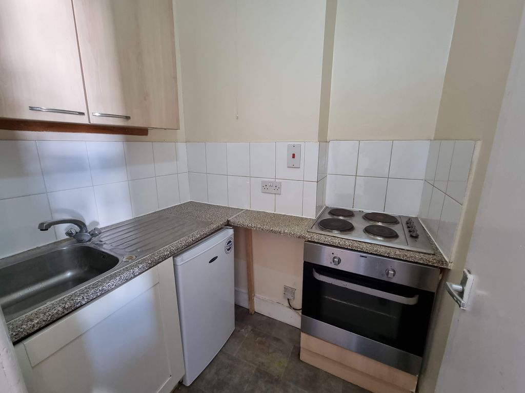 Property photo 2 of 3