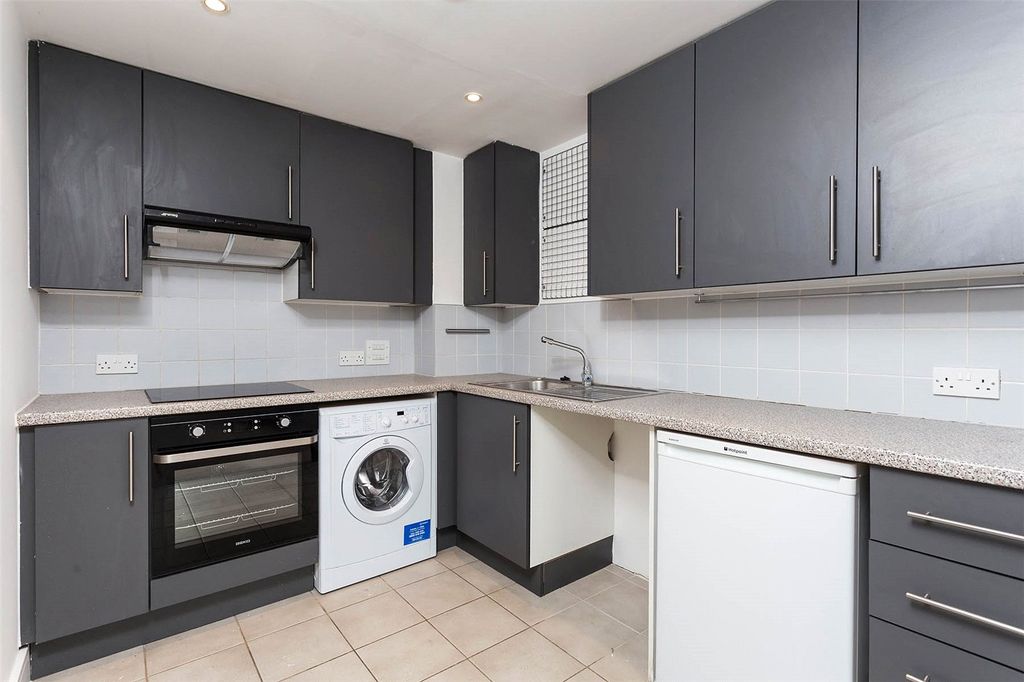 Property photo 2 of 13 Picture No. 02