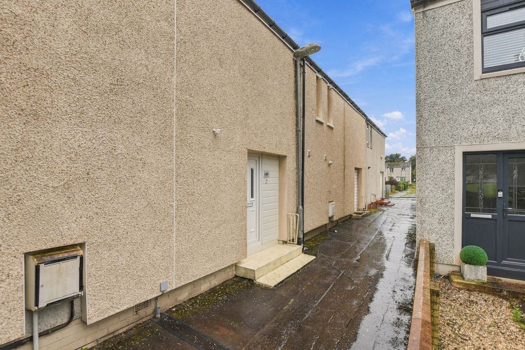 Property photo 1 of 26