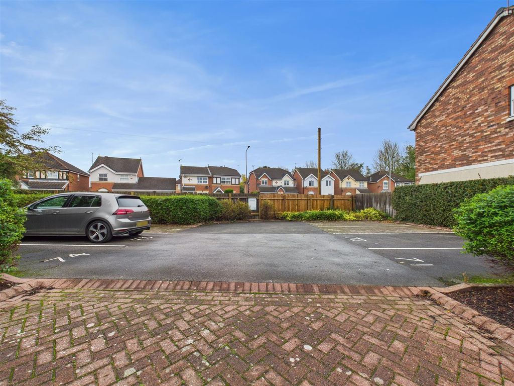 Property photo 2 of 15 Cam05193G0-Pr0058-Still003.Jpg