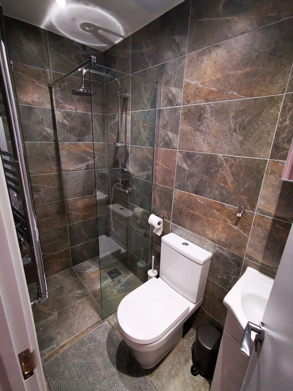 Property photo 3 of 4