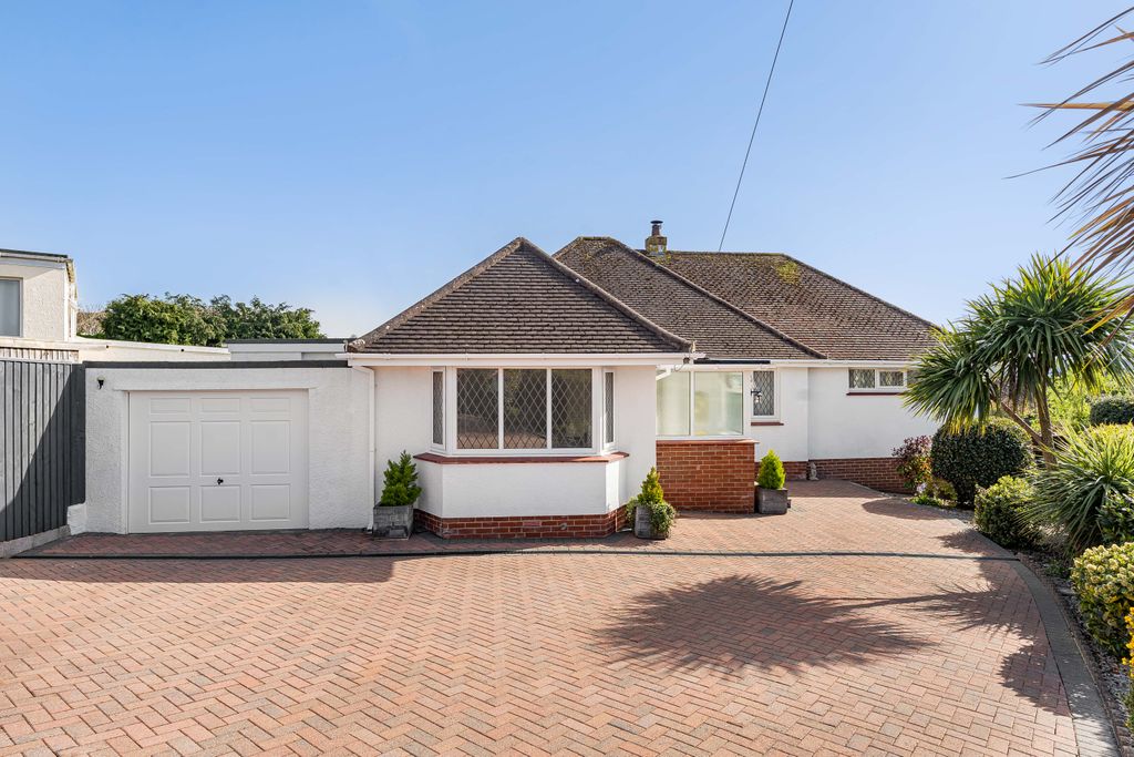 Property photo 2 of 38