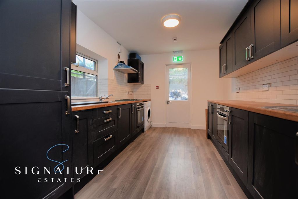 Property photo 2 of 12 4Ajngjup8Ucrc6Obt4Mghw.Jpg