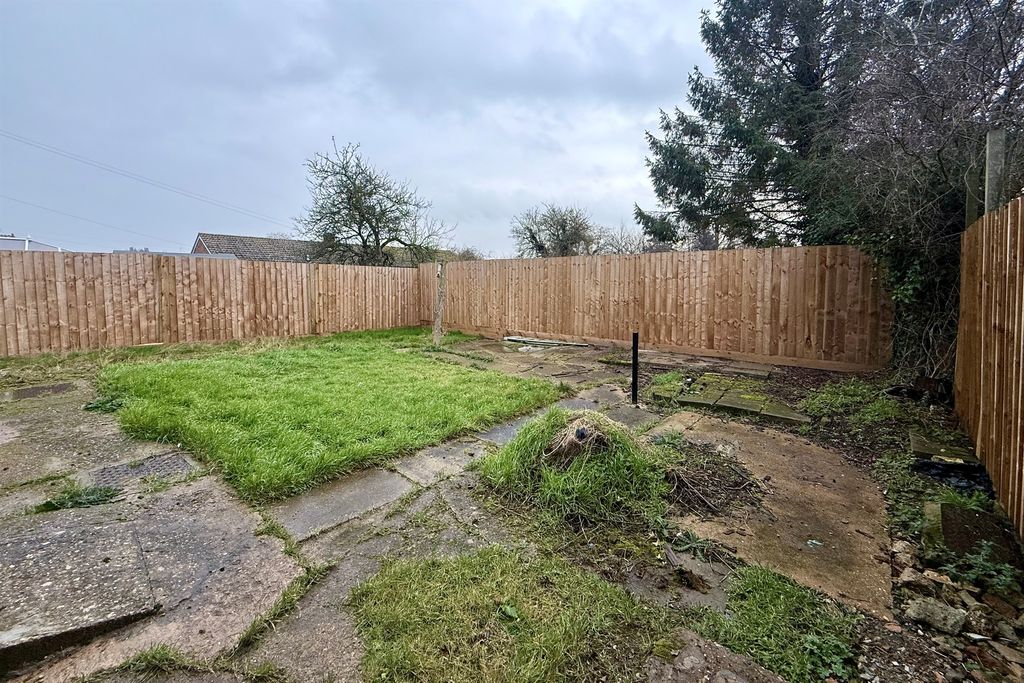 Property photo 2 of 21