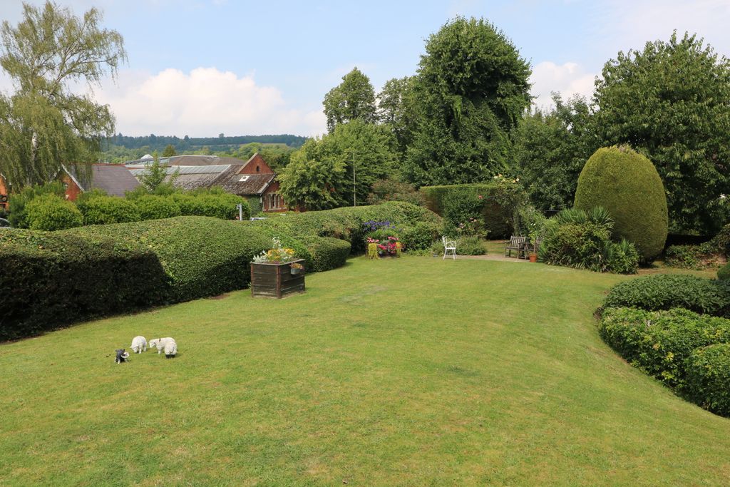 Property photo 3 of 11 Img_6436