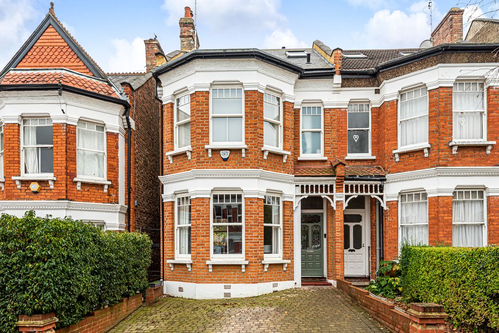 Property photo 1 of 20 Photo 01