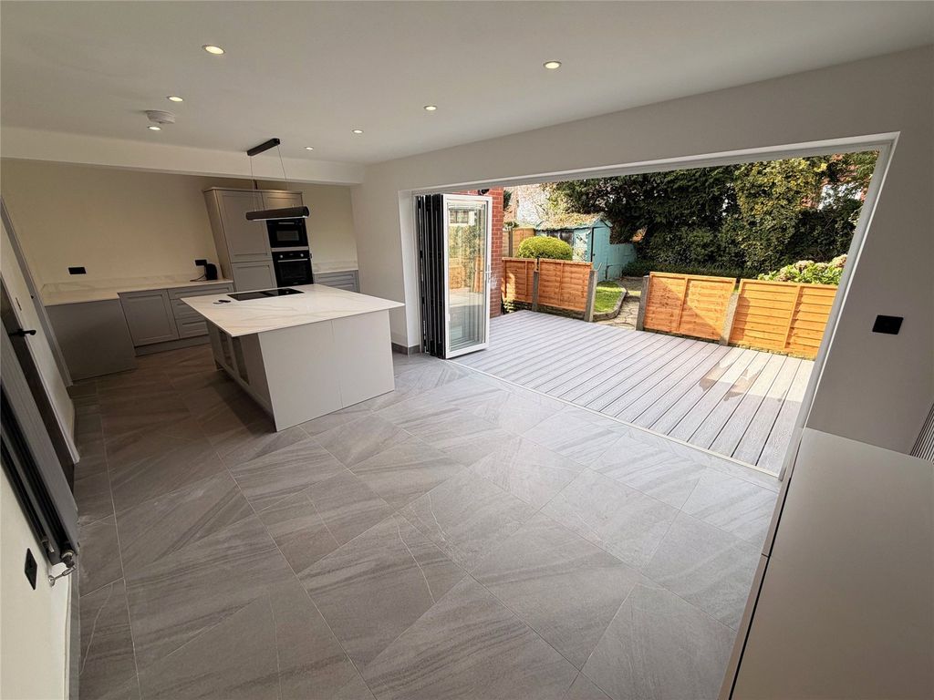 Property photo 2 of 38 Picture No. 40