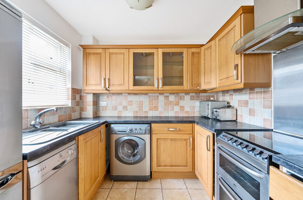 Property photo 3 of 11 1158195 (4)