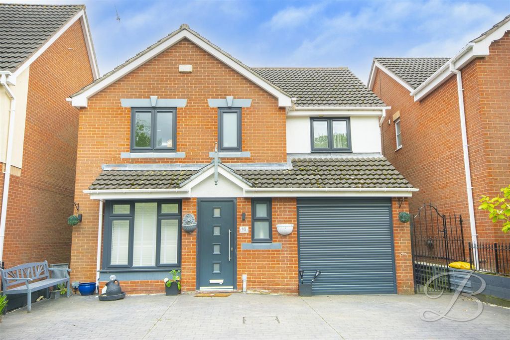 Property photo 1 of 44 CC1.Jpg