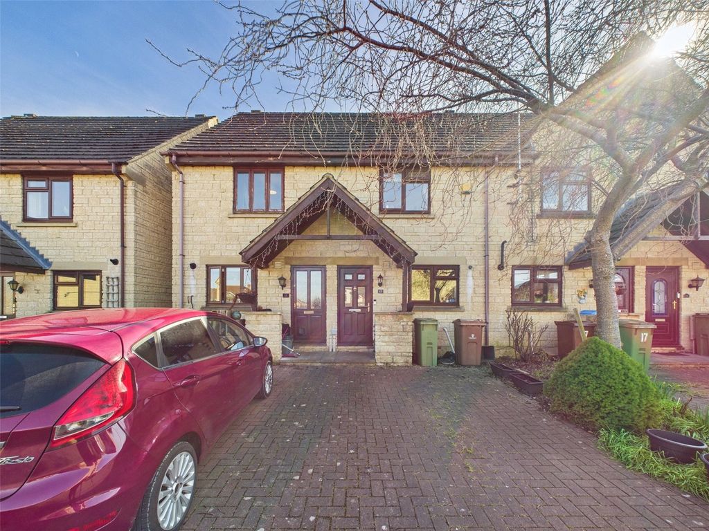 Property photo 1 of 10 Picture No. 15