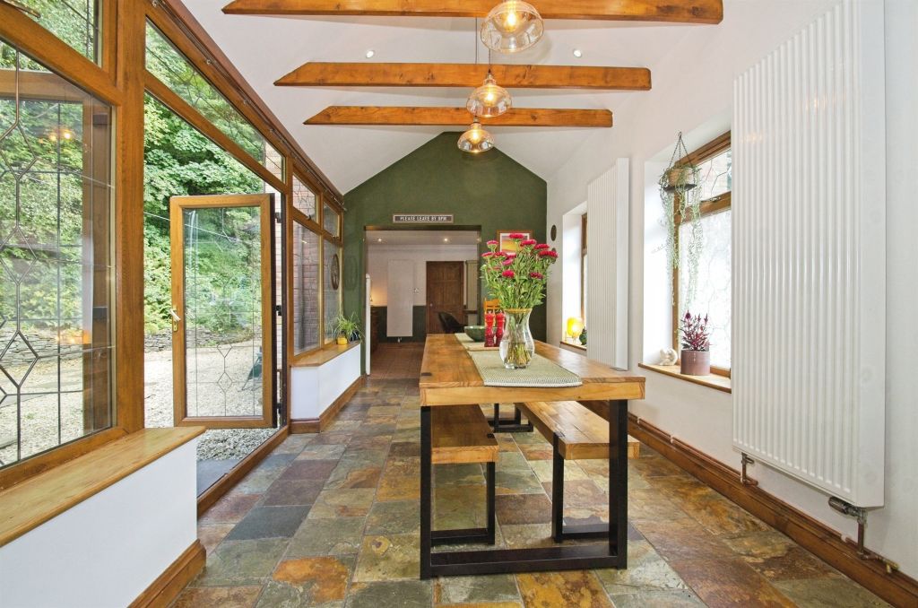 Property photo 3 of 34