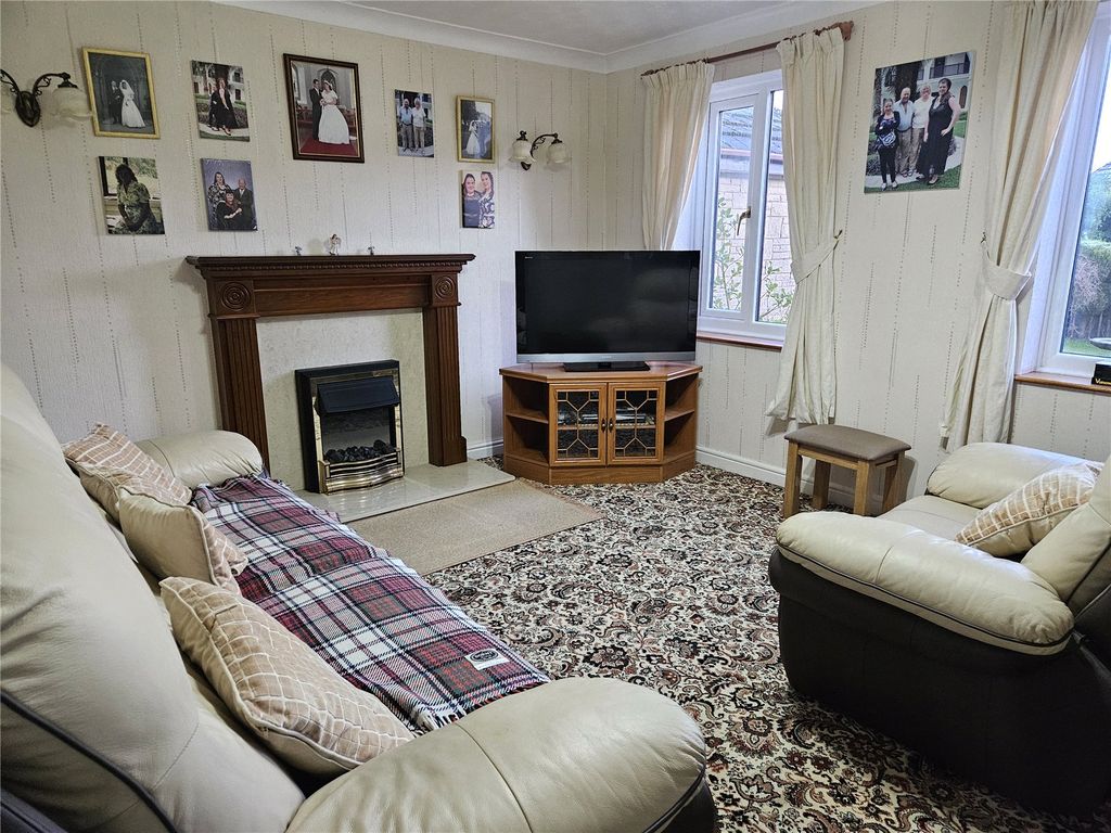 Property photo 3 of 38 Living Room