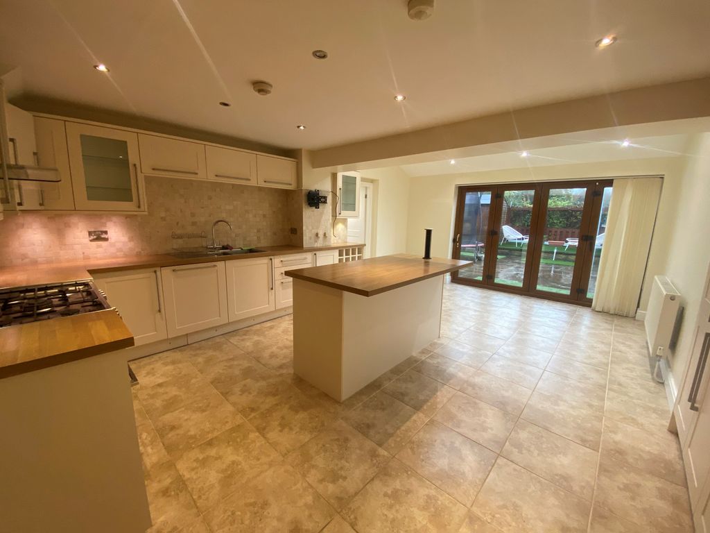 Property photo 3 of 26 Image