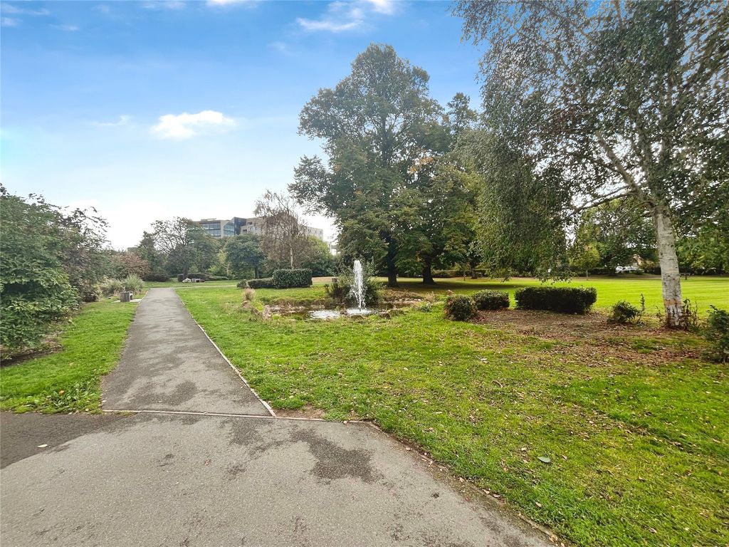 Property photo 2 of 11 Picture No. 14