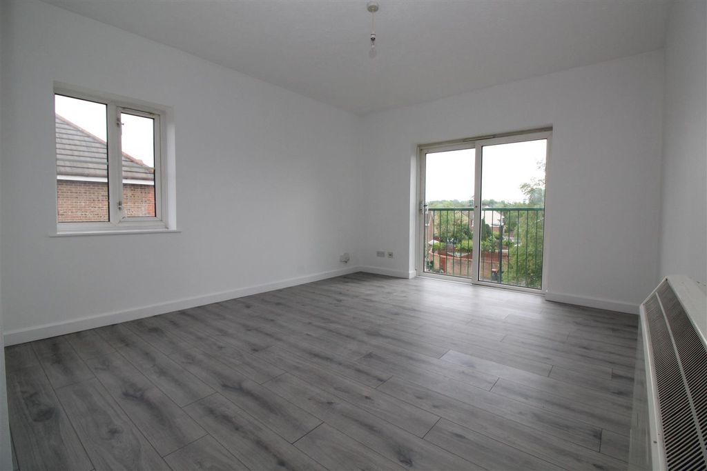 Property photo 2 of 6 Img_1394.Jpg
