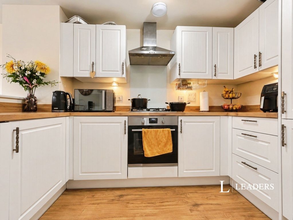 Property photo 3 of 15 Pbox-Img.Png