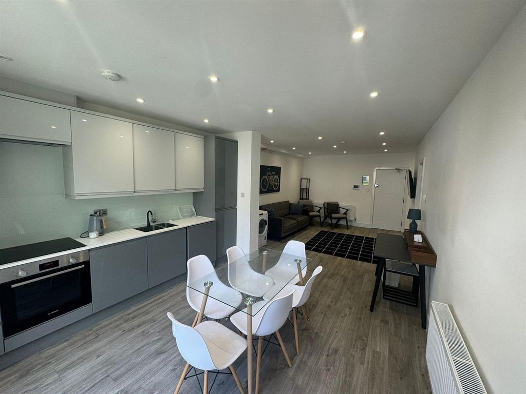 Property photo 1 of 7 A98E5092-6B89-4cd6-9B1B-c0Ac3F88Ace3.Jpg