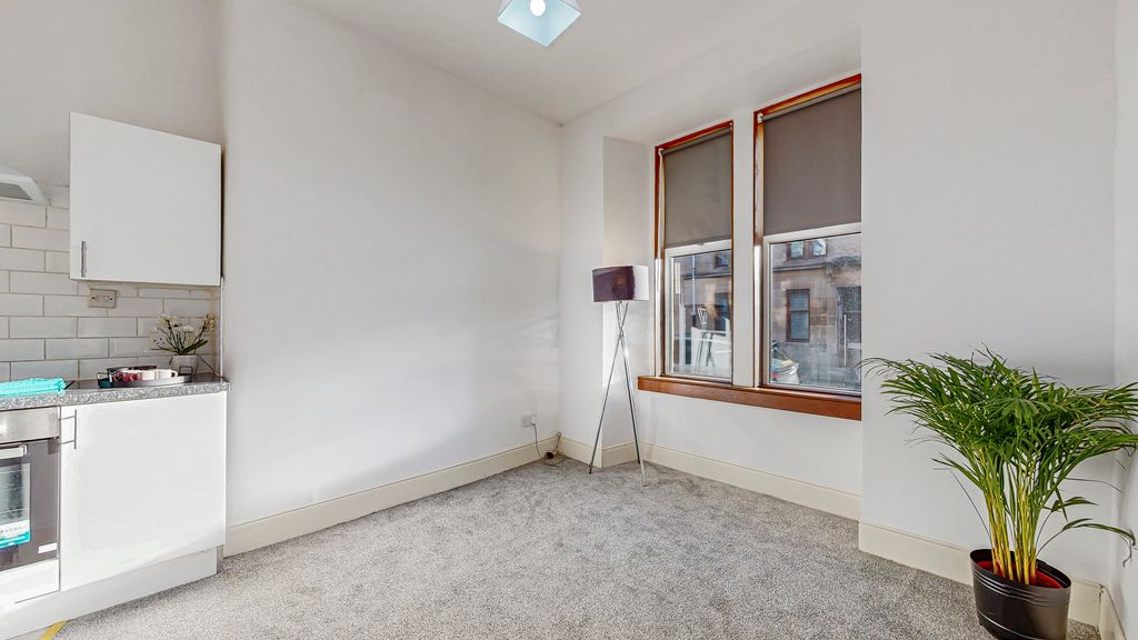 Property photo 2 of 18 13-Print-14 Muirpark Street Flat 0.1_13