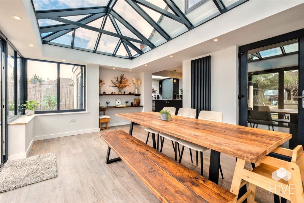 Property photo 1 of 26