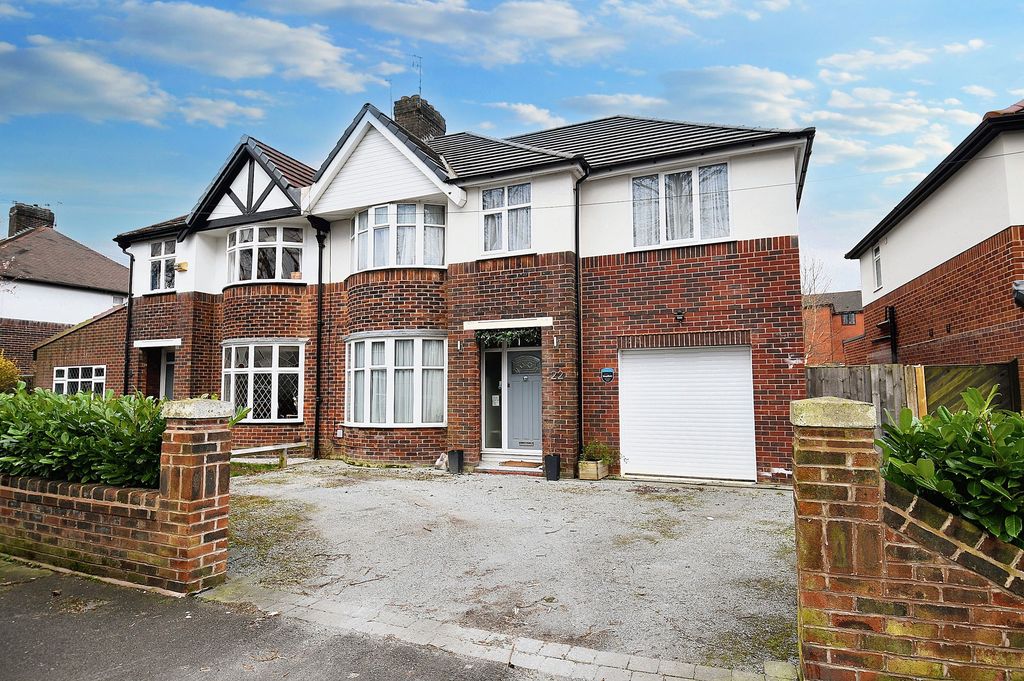 Property photo 1 of 21