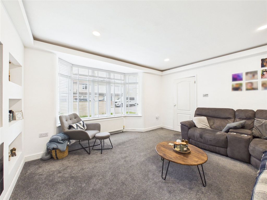 Property photo 3 of 15 Picture No. 04