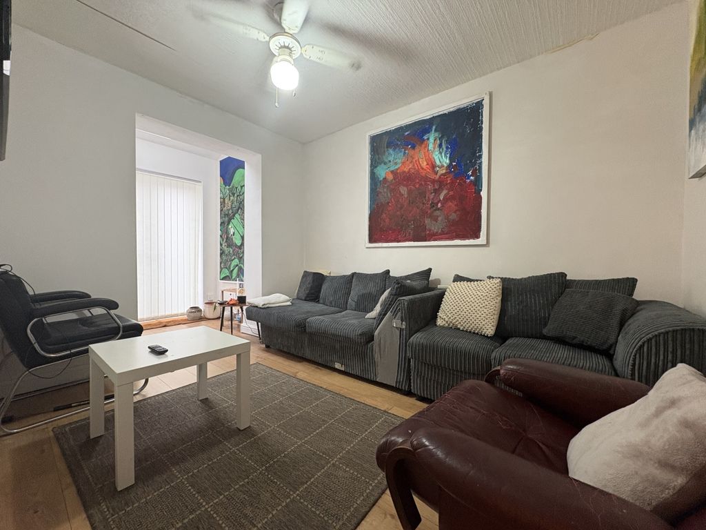 Property photo 2 of 8 Img_2248