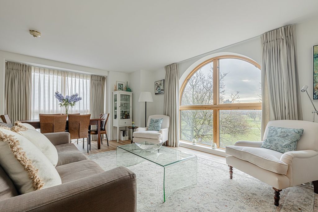 Property photo 1 of 27