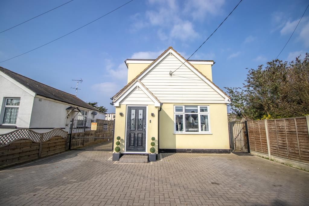 Property photo 1 of 14 Front