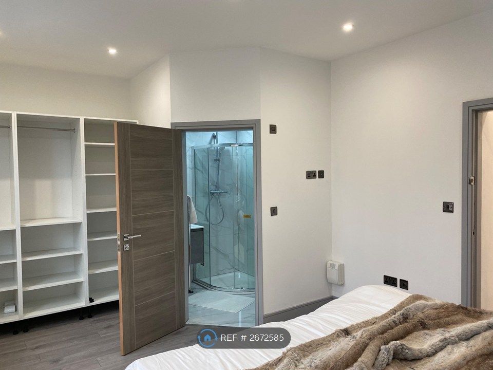 Property photo 3 of 26