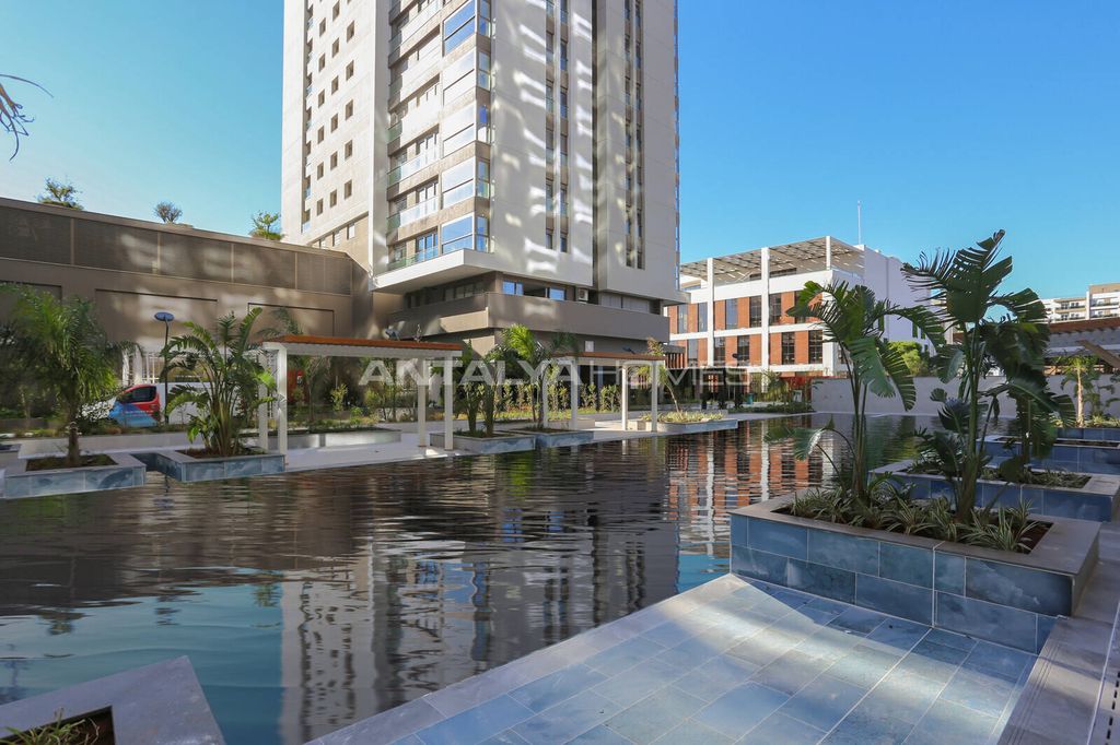 Property photo 1 of 36