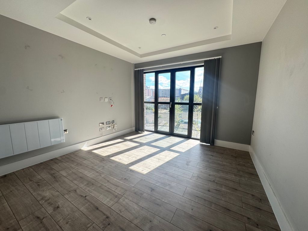 Property photo 2 of 7 Living Room