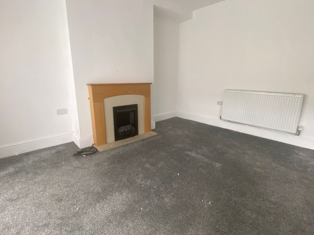 Property photo 2 of 18 Image