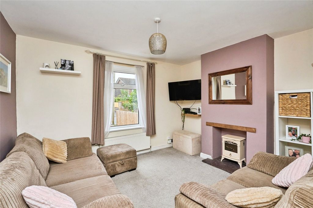 Property photo 3 of 17 Picture No. 16