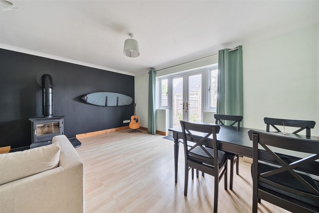 Property photo 3 of 13 Dining Area