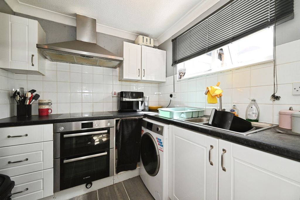 Property photo 3 of 22 Pbox-Img.Jpg