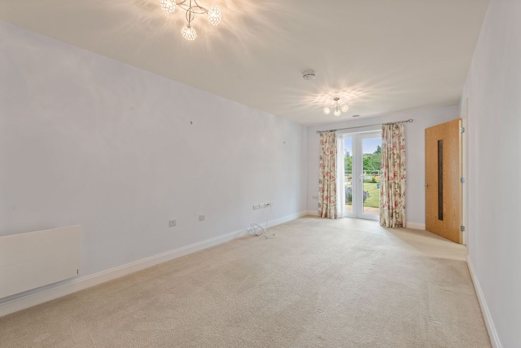 Property photo 3 of 13