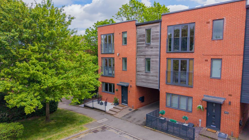 Property photo 1 of 59 5143400