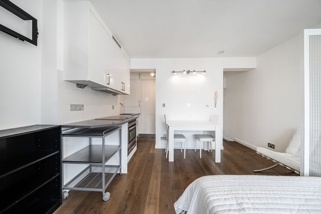 Property photo 2 of 10 1425941-20-69B403...