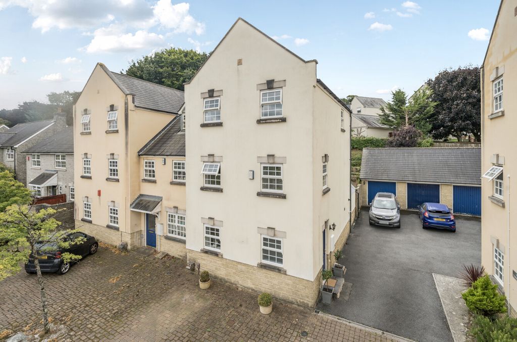 Property photo 1 of 21 1343038-1-68A5cd7...