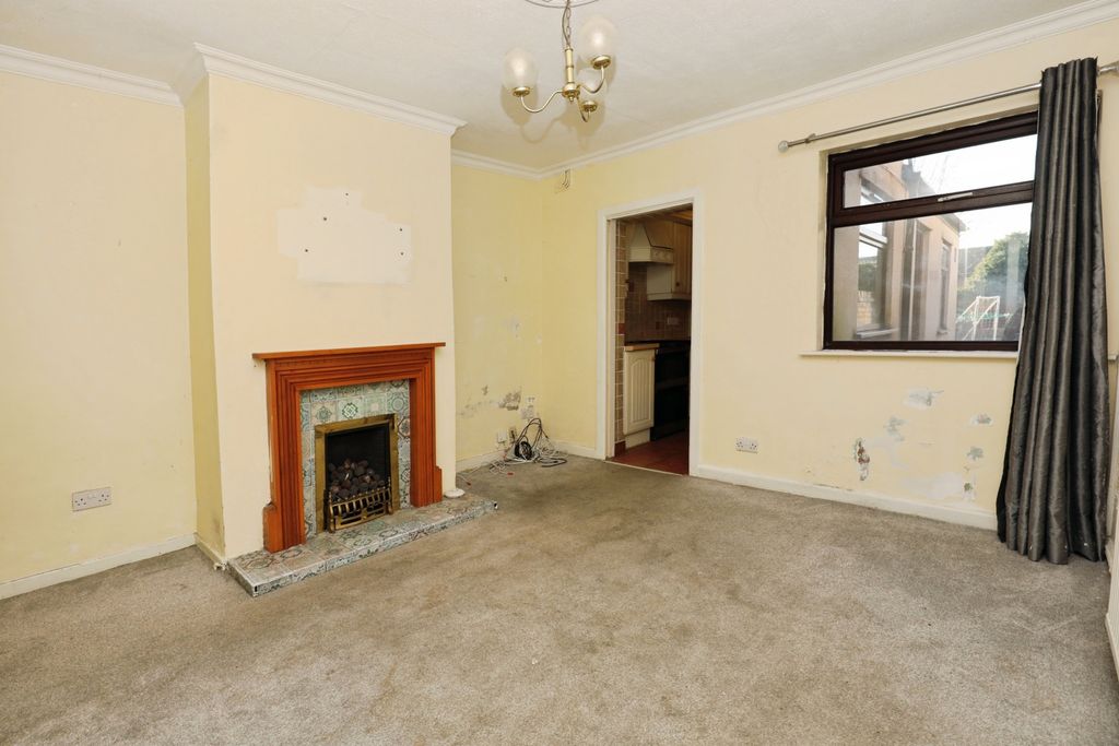 Property photo 3 of 15