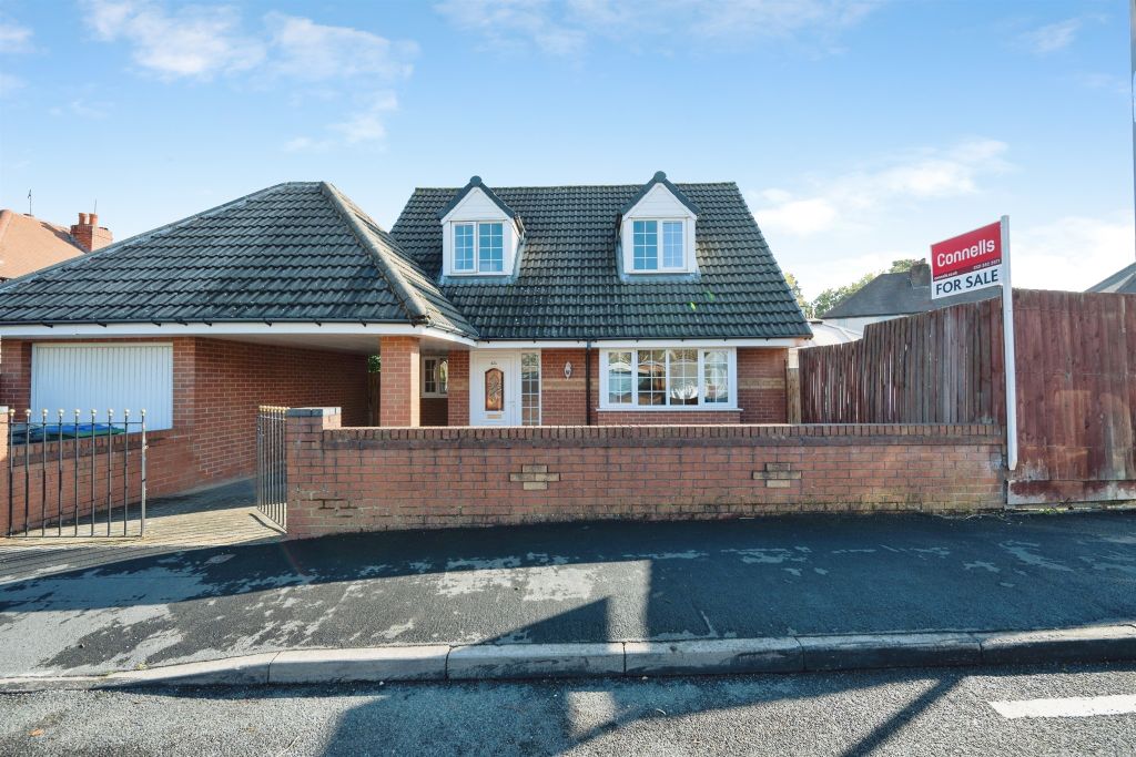 Property photo 1 of 18
