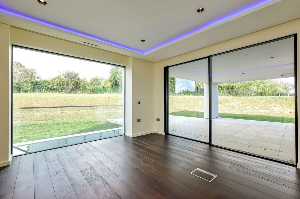 Additional image 7 of 7 bed detached house to rentCrouch Lane, Goffs Oak, Waltham Cross EN7