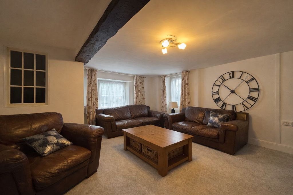 Property photo 3 of 13 Photo 13
